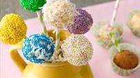 Piña Colada Cake Pops Piña Colada Cake Pops