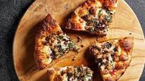 Italian Sausage and Kalamata Olive Skillet Pizza Italian Sausage and Kalamata Olive Skillet Pizza