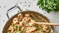 How To Make Easy Shrimp Alfredo from Scratch How To Make Easy Shrimp Alfredo from Scratch