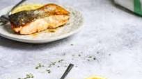 How to Pan-Sear Salmon How to Pan-Sear Salmon