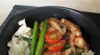 Mushrooms, Asparagus and Shrimp over Egg Noodles Mushrooms, Asparagus and Shrimp over Egg Noodles