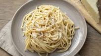 Spaghetti Cacio e Pepe (Pecorino and black pepper spaghetti) Spaghetti Cacio e Pepe (Pecorino and black pepper spaghetti)
