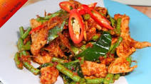 Phat Phrik King Moo With Long Green Beans Phat Phrik King Moo With Long Green Beans