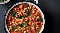 A Slow-Cooker Tuscan White Bean Soup With Less Than 250 Calories A Slow-Cooker Tuscan White Bean Soup With Less Than 250 Calories
