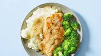 Pan-Roasted Chicken & Broccoli with Mashed Potatoes & Gravy Pan-Roasted Chicken & Broccoli with Mashed Potatoes & Gravy