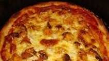 Fusion Chicken Tikka Pizza Fusion Chicken Tikka Pizza