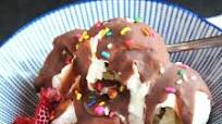Chocolate Covered Strawberry Shell for Ice Cream Chocolate Covered Strawberry Shell for Ice Cream