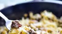Spaghetti Squash w/ Sausage & Parmesan Spaghetti Squash w/ Sausage & Parmesan