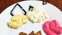 Hummus, Tzatziki hummus and Bummus with Homemade Ragi Crackers Hummus, Tzatziki hummus and Bummus with Homemade Ragi Crackers