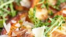 Prosciutto Arugula Flatbread Pizza Prosciutto Arugula Flatbread Pizza