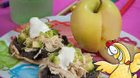 Tostadas de pollo con frijol Tostadas de pollo con frijol