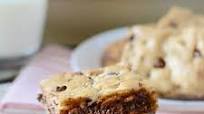 Chewy Chocolate Chip Cookie Bars Chewy Chocolate Chip Cookie Bars