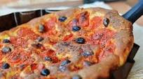 Focaccia barese di semola con lunga lievitazione Focaccia barese di semola con lunga lievitazione