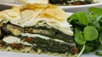Tofu and spinach spanakopita Tofu and spinach spanakopita