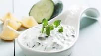 Talatouri recipe (Cypriot tzatziki sauce with mint) Talatouri recipe (Cypriot tzatziki sauce with mint)
