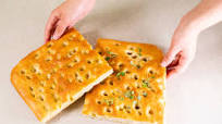 Focaccia genovese con lievito madre Focaccia genovese con lievito madre