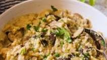 Instant Pot Paleo Cauliflower Mushroom Risotto (Whole30, Vegan, AIP) Instant Pot Paleo Cauliflower Mushroom Risotto (Whole30, Vegan, AIP)