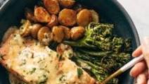 Baked Salmon with Amazing Lemon Sauce Baked Salmon with Amazing Lemon Sauce