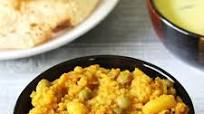 Vaghareli Khichdi Recipe (How to make Gujarati Vaghareli Khichdi) Vaghareli Khichdi Recipe (How to make Gujarati Vaghareli Khichdi)