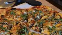Grilled Pineapple and Portabella Pizza (Pizza of the Month) Grilled Pineapple and Portabella Pizza (Pizza of the Month)