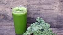 Green Juice with Cucumber and Pear Green Juice with Cucumber and Pear