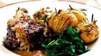 Slimming World's fillet steaks with mustard sauce and hasselback potatoes Slimming World's fillet steaks with mustard sauce and hasselback potatoes