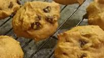 Easy Pumpkin Chip Cookies Easy Pumpkin Chip Cookies