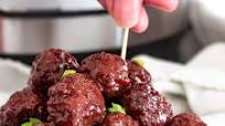 Homemade Meatballs with Jelly and Chili Sauce Homemade Meatballs with Jelly and Chili Sauce