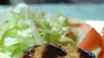 Easy Menchi Katsu (Deep-fried Minced Meat Patties) Easy Menchi Katsu (Deep-fried Minced Meat Patties)