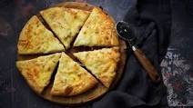Four cheese pizza Four cheese pizza