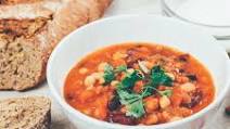 Kosher Vegetarian Bean Cholent (Parve) Kosher Vegetarian Bean Cholent (Parve)