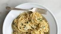 Spaghetti Aglio e Olio (Garlic Spaghetti) Spaghetti Aglio e Olio (Garlic Spaghetti)