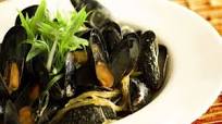 Steamed Mussels with Lemongrass Coconut Curry Recipe Steamed Mussels with Lemongrass Coconut Curry Recipe