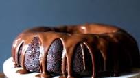 Paleo Chocolate Bundt Cake with Chocolate Peppermint Ganache Paleo Chocolate Bundt Cake with Chocolate Peppermint Ganache