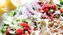 Easy Mediterranean Salad with Tuna and Creamy Lemon Dressing Easy Mediterranean Salad with Tuna and Creamy Lemon Dressing