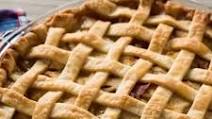 Sweet and Savory Apple Pie with Bacon and White Cheddar Sweet and Savory Apple Pie with Bacon and White Cheddar