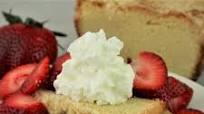 Pound Cake with Lemon Streusel and Strawberries Pound Cake with Lemon Streusel and Strawberries