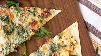 Kale Flatbread with Parmesan and Sundried Tomatoes Kale Flatbread with Parmesan and Sundried Tomatoes