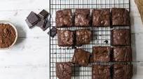 Vegan chocolate and prune brownies Vegan chocolate and prune brownies