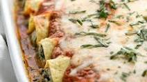 Low Carb Spinach Manicotti with Ricotta Cheese and Red Sauce Low Carb Spinach Manicotti with Ricotta Cheese and Red Sauce