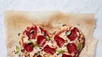 Cauliflower Crust Pizza with Mozzarella and Pepperoni Cauliflower Crust Pizza with Mozzarella and Pepperoni