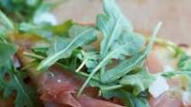 Prosciutto Arugula Flatbread Pizza Prosciutto Arugula Flatbread Pizza