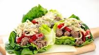Basil Pesto Ground Beef Lettuce Wraps with red peppers Basil Pesto Ground Beef Lettuce Wraps with red peppers