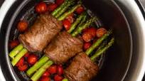 Ninja Foodi Steak Wrapped Asparagus (Air Fryer) Ninja Foodi Steak Wrapped Asparagus (Air Fryer)