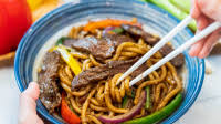 Beef Stir Fry Udon Noodles in Black Pepper Sauce (????????) Beef Stir Fry Udon Noodles in Black Pepper Sauce (????????)