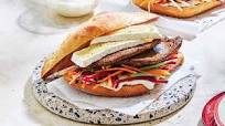 Steak sandwich with beetslaw and camembert Steak sandwich with beetslaw and camembert