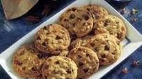 Hershey’s Classic Chocolate Chip Cookies Recipe - (3.9/5) Hershey’s Classic Chocolate Chip Cookies Recipe - (3.9/5)