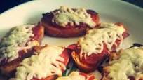 Pepperoni Pizza Crostini Pepperoni Pizza Crostini