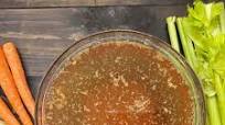 Slow Cooker Paleo Bone Broth (Whole30) Slow Cooker Paleo Bone Broth (Whole30)