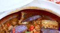 Spicy claypot eggplant with minced pork (辣豆酱砂锅茄子) Spicy claypot eggplant with minced pork (辣豆酱砂锅茄子)
